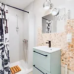 Rent Big With Breakfast Free In Old B&B 낭시