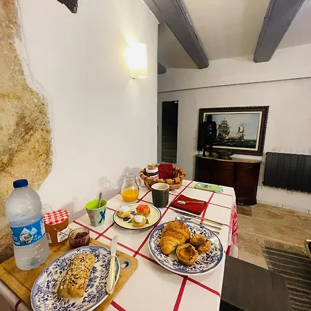 Bed & Breakfast Rent Big With Breakfast Free In Old *