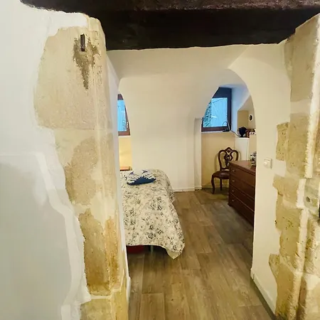 Rent Big With Breakfast Free In Old 3*