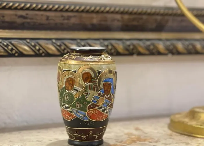 Rent Big With Breakfast Free In Old 3*